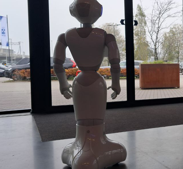 Pepper robot om gasten te begroeten