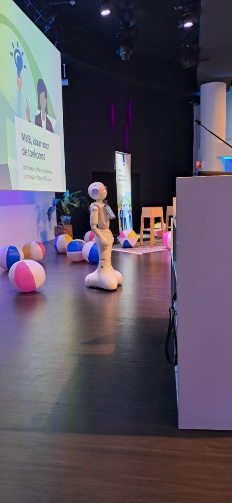 Pepper robot als plenaire start