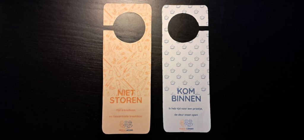 Niet storen deurhanger